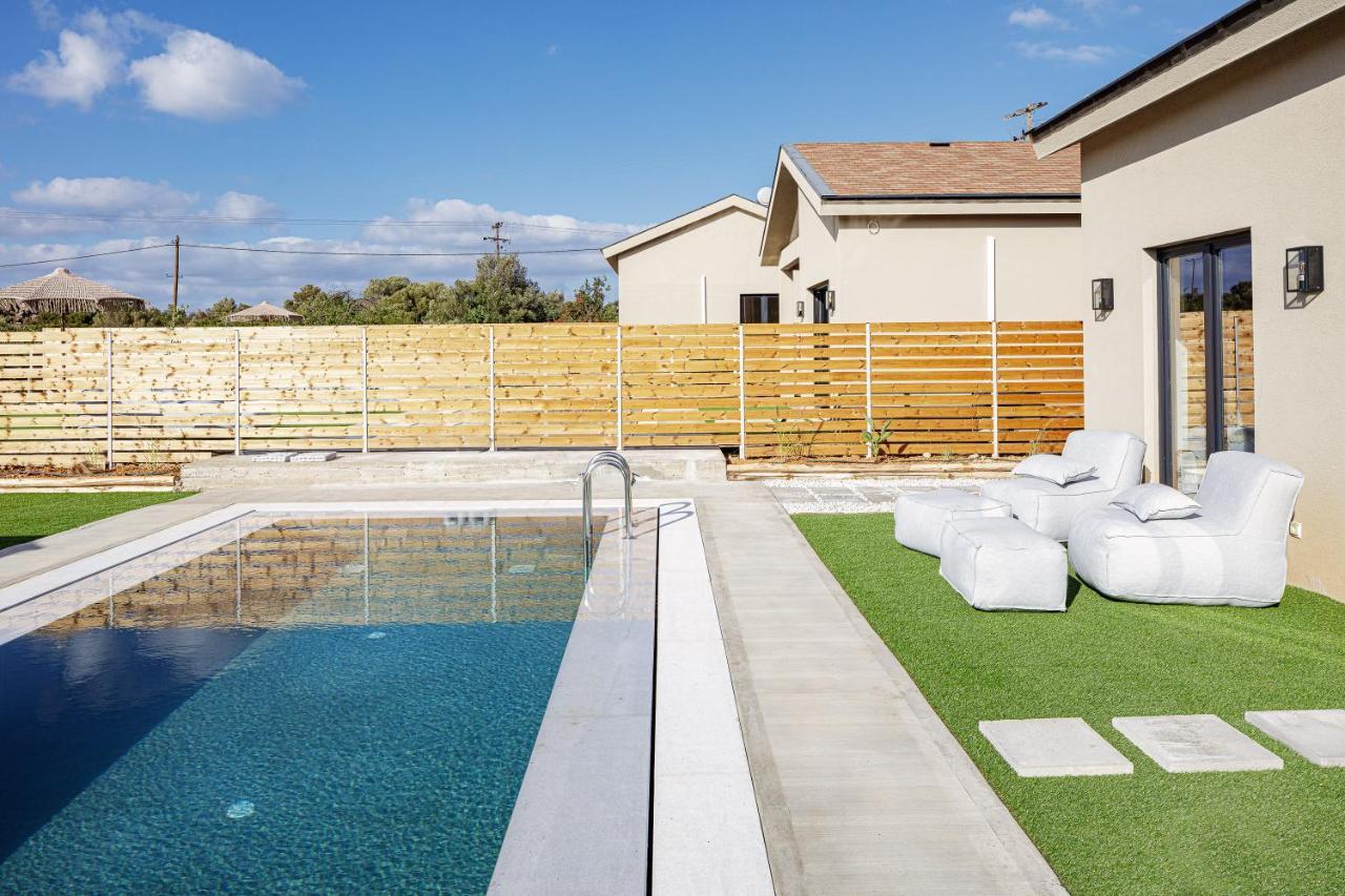 Carob Villas, An Eco-Friendly Hideaway Sissi  Luaran gambar